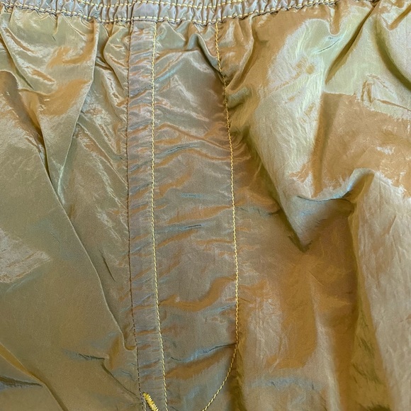 Stone Island Nylon Metal Shorts XL - Picture 5 of 13